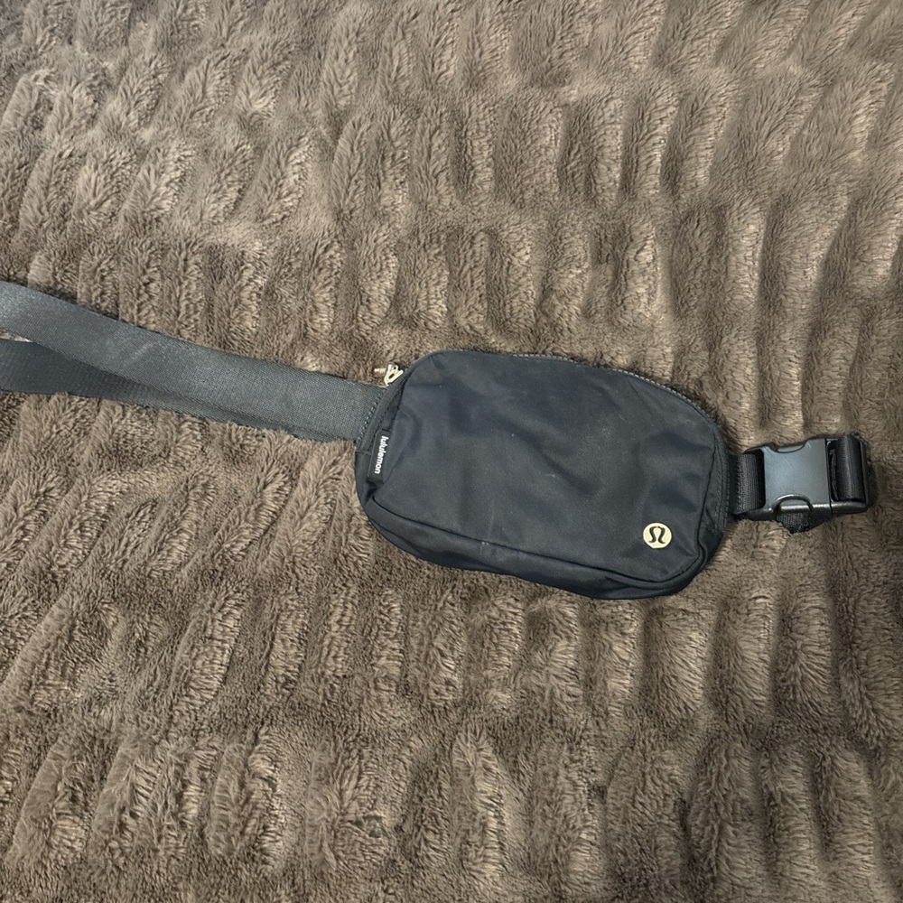 lululemon athletica Black Belt Bag